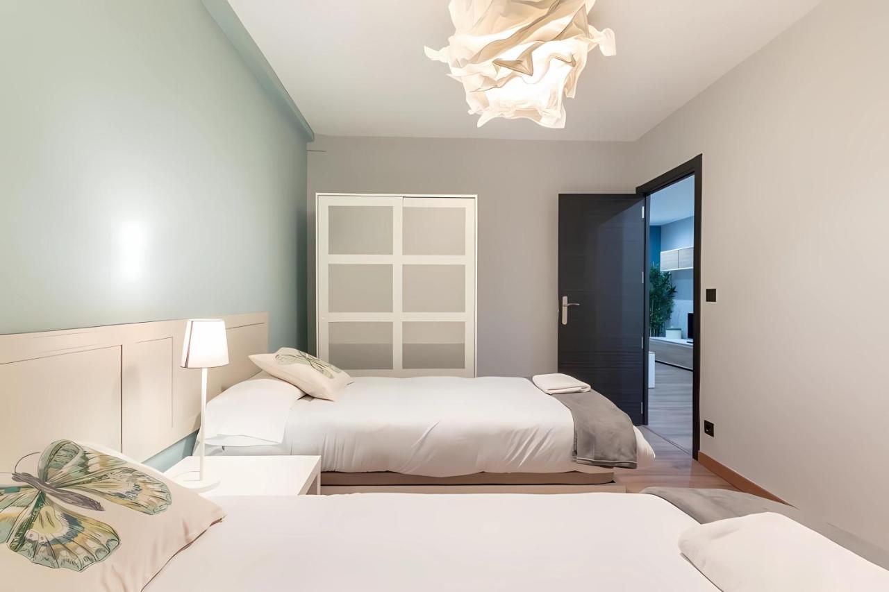 Bilbao Urban City Apartment Bagian luar foto